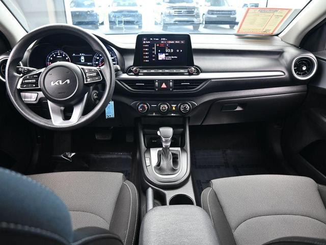 Photo of 2023 Currant Red Kia Forte