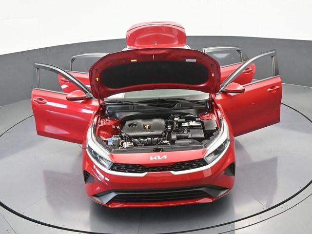 Photo of 2023 Currant Red Kia Forte