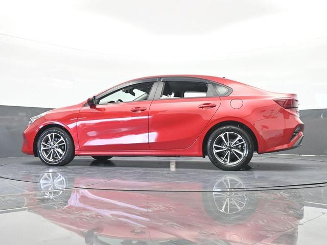 Photo of 2023 Currant Red Kia Forte