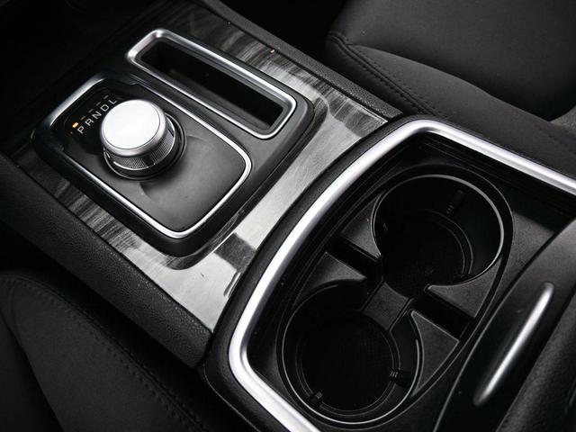 Photo of 2022 Gloss Black Chrysler 300