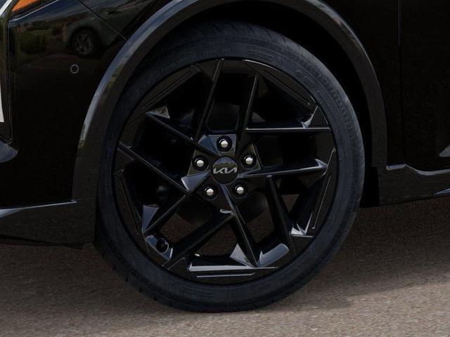 Photo of 2025 Aurora Black Pearl Kia K4