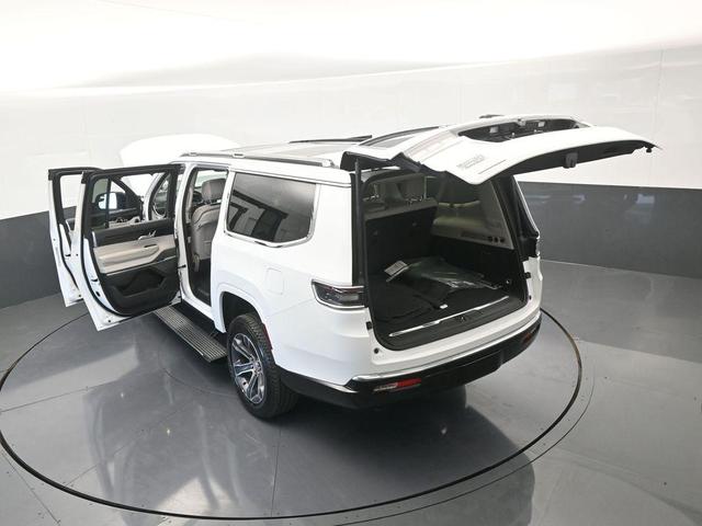 Photo of 2023 Bright White Clearcoat Jeep Grand Wagoneer L
