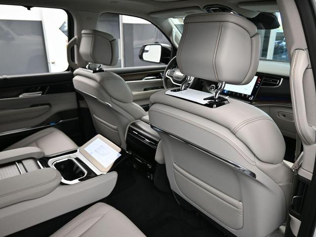 Photo of 2023 Bright White Clearcoat Jeep Grand Wagoneer L
