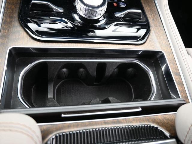 Photo of 2023 Bright White Clearcoat Jeep Grand Wagoneer L