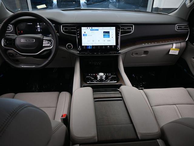 Photo of 2023 Bright White Clearcoat Jeep Grand Wagoneer L