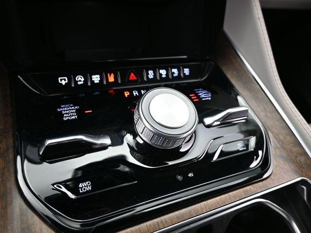 Photo of 2023 Bright White Clearcoat Jeep Grand Wagoneer L