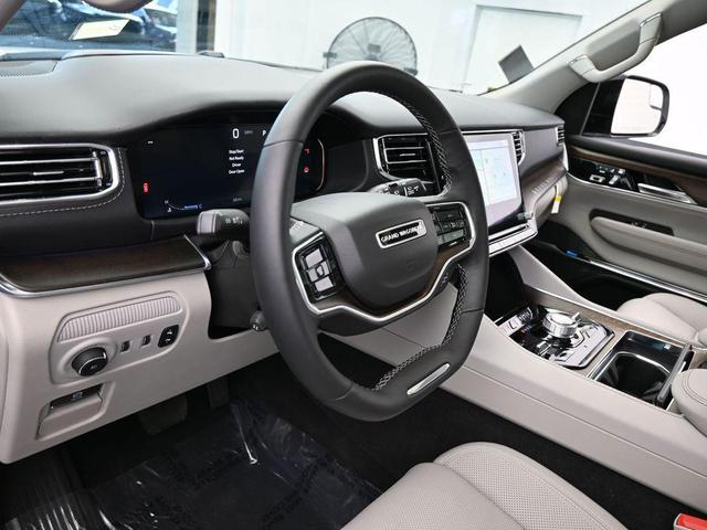 Photo of 2023 Bright White Clearcoat Jeep Grand Wagoneer L