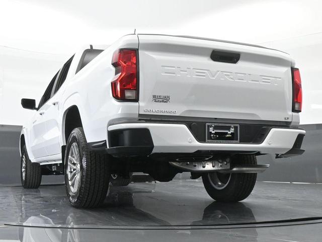 Photo of 2024 Summit White Chevrolet Colorado