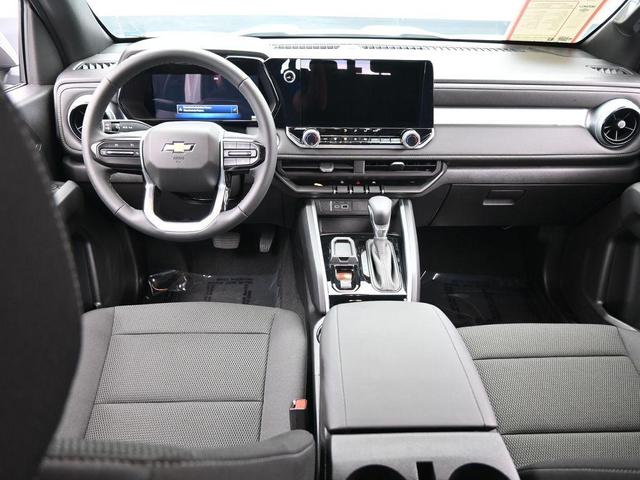 Photo of 2024 Summit White Chevrolet Colorado