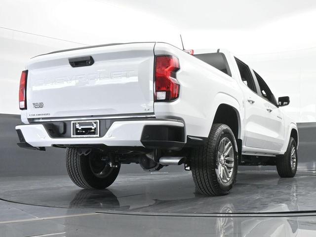 Photo of 2024 Summit White Chevrolet Colorado