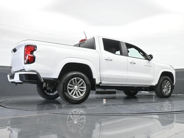 Photo of 2024 Summit White Chevrolet Colorado