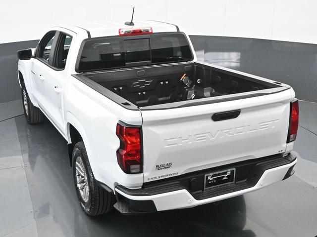 Photo of 2024 Summit White Chevrolet Colorado