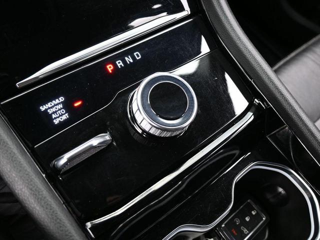 Photo of 2021 Velvet Red Pearlcoat Jeep Grand Cherokee L