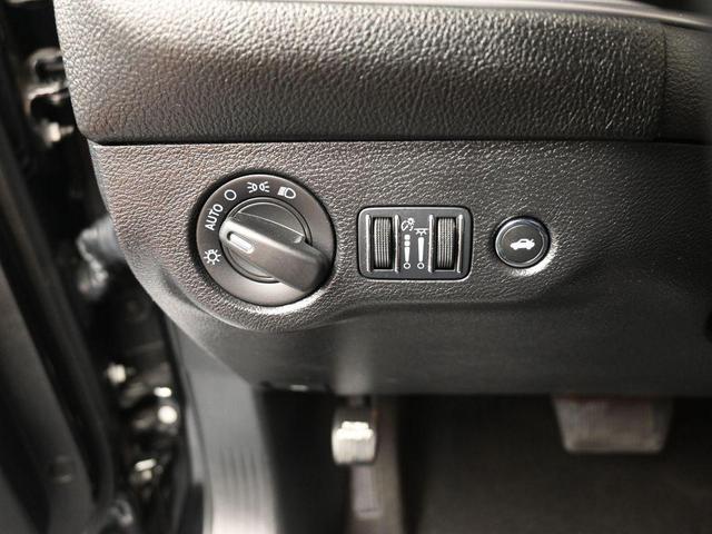 Photo of 2023 Pitch Black Clearcoat Dodge Challenger