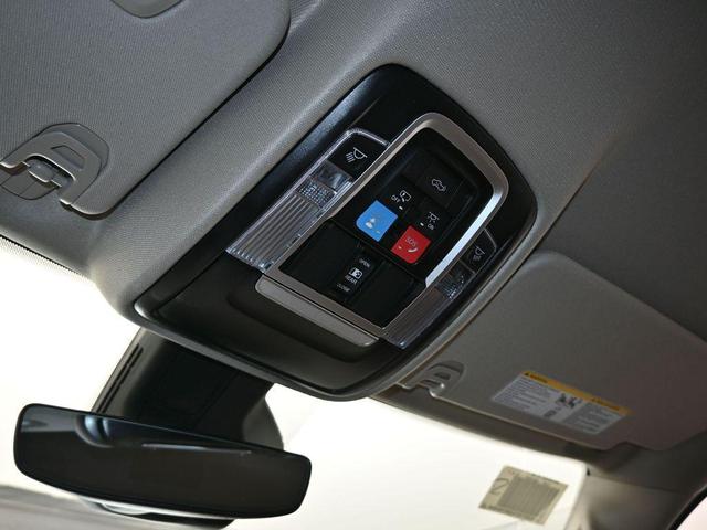 Photo of 2025 Diamond Black RAM 1500