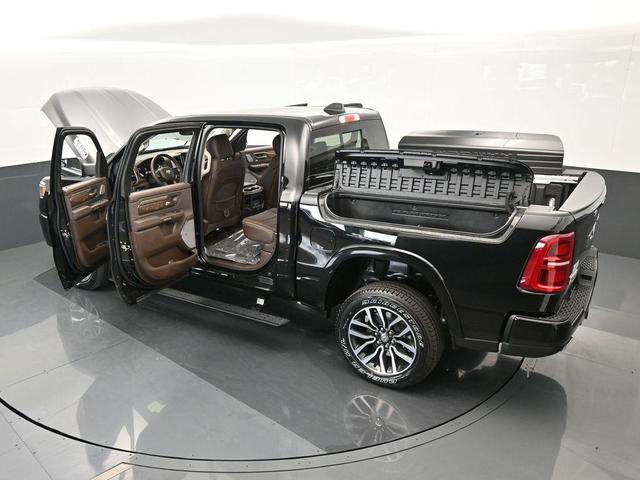 Photo of 2025 Diamond Black RAM 1500