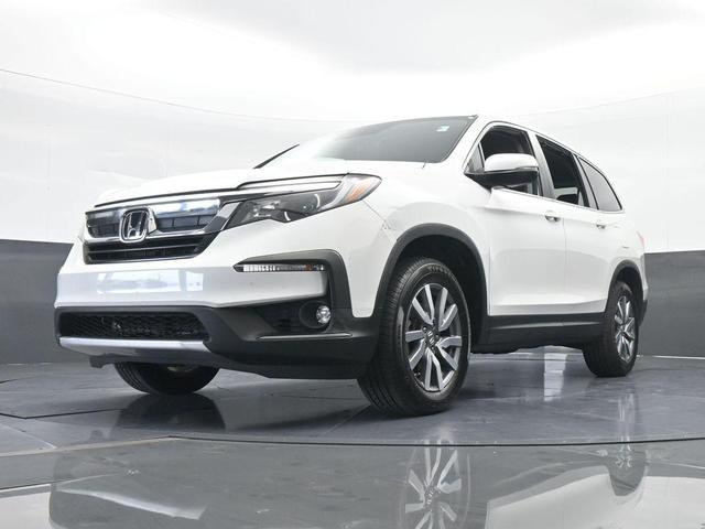 Photo of 2022 White Honda Pilot