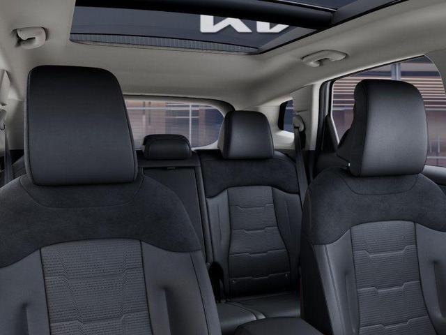 Photo of 2026 Glacial White Pearl Kia Sportage
