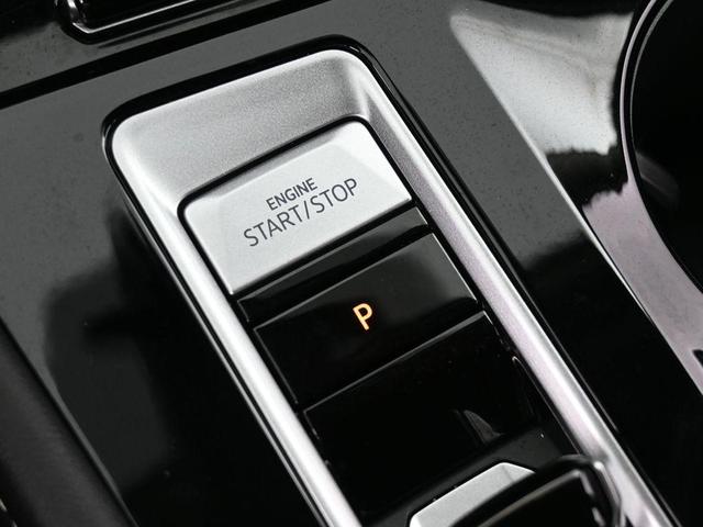 Photo of 2024 Pure White Volkswagen Atlas