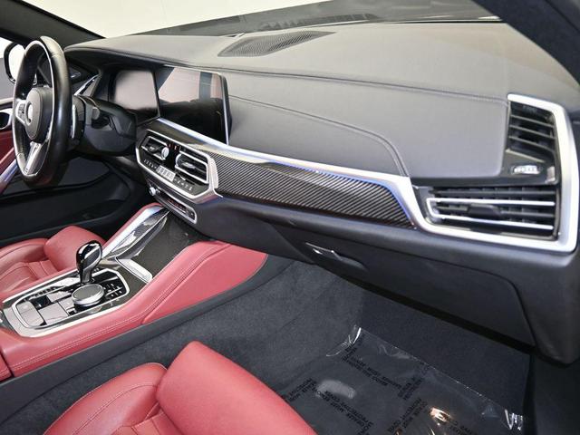 Photo of 2022 Black Sapphire Metallic BMW X6