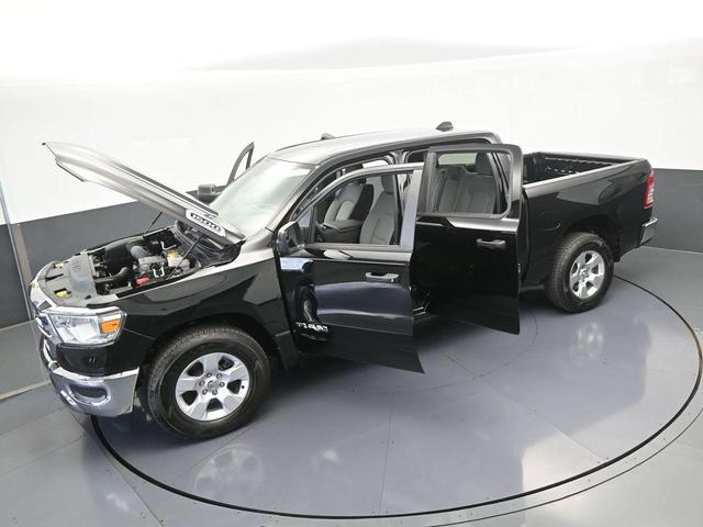 Photo of 2024 Diamond Black RAM 1500