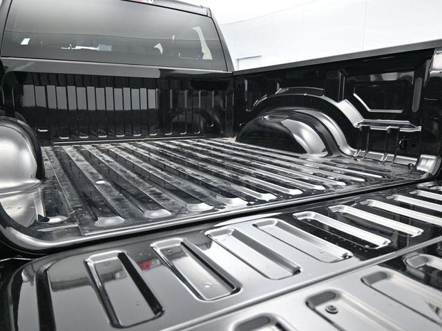 Photo of 2024 Diamond Black RAM 1500