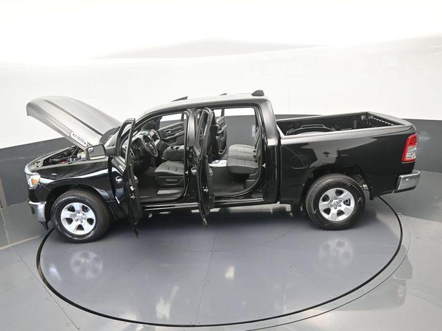 Photo of 2024 Diamond Black RAM 1500