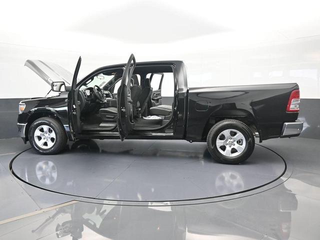 Photo of 2024 Diamond Black RAM 1500