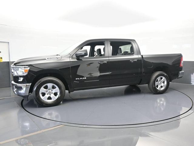 Photo of 2024 Diamond Black RAM 1500