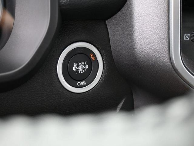 Photo of 2024 Diamond Black RAM 1500