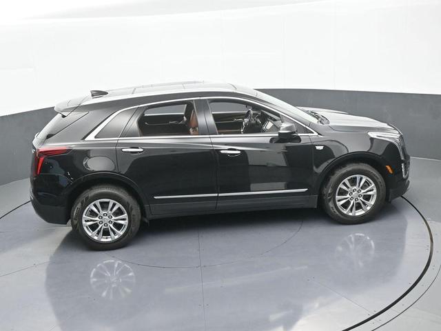 Photo of 2020 Stellar Black Metallic Cadillac XT5