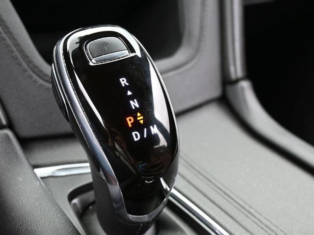 Photo of 2020 Stellar Black Metallic Cadillac XT5