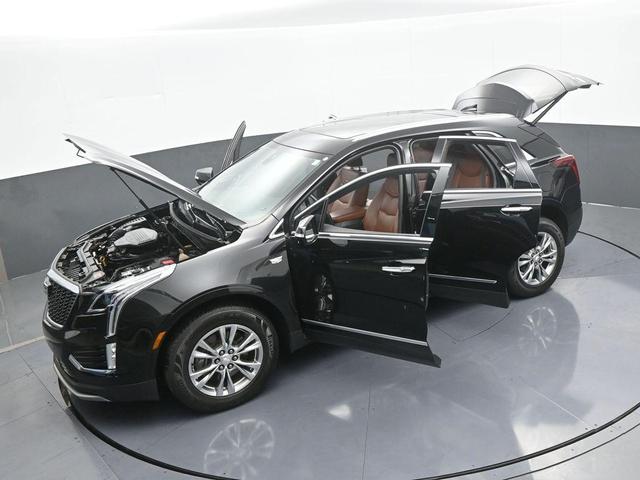 Photo of 2020 Stellar Black Metallic Cadillac XT5