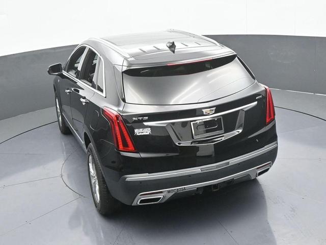 Photo of 2020 Stellar Black Metallic Cadillac XT5