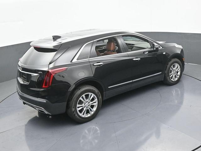 Photo of 2020 Stellar Black Metallic Cadillac XT5