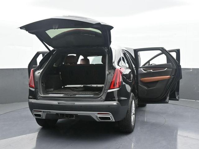 Photo of 2020 Stellar Black Metallic Cadillac XT5