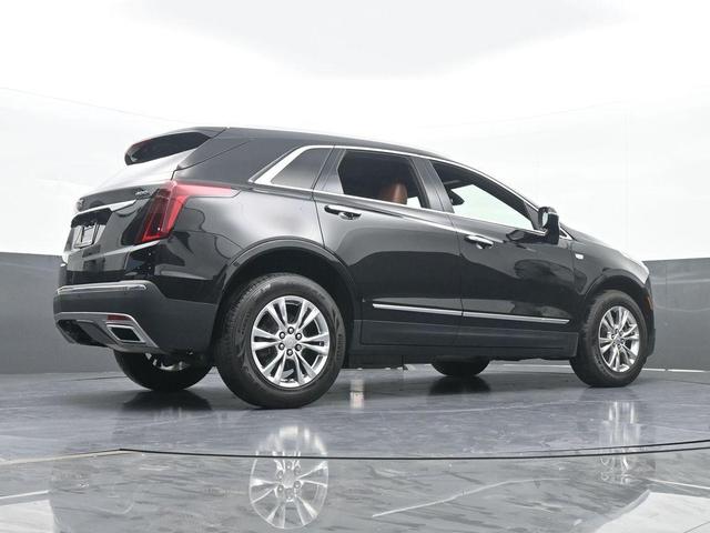 Photo of 2020 Stellar Black Metallic Cadillac XT5
