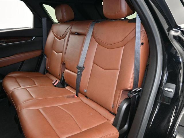 Photo of 2020 Stellar Black Metallic Cadillac XT5