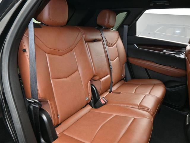 Photo of 2020 Stellar Black Metallic Cadillac XT5