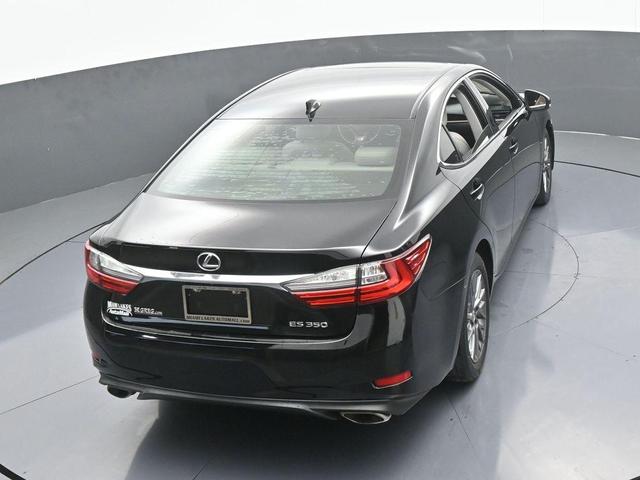 Photo of 2018 Black Lexus ES 350