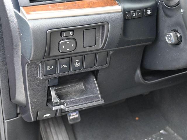 Photo of 2018 Black Lexus ES 350