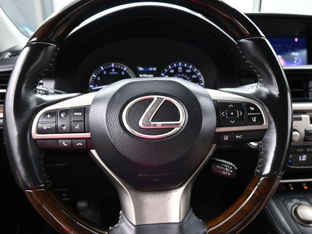 Photo of 2018 Black Lexus ES 350