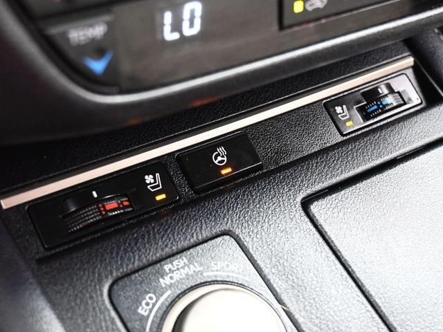 Photo of 2018 Black Lexus ES 350