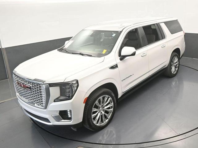 Photo of 2022 White Frost Tri-Coat GMC Yukon XL