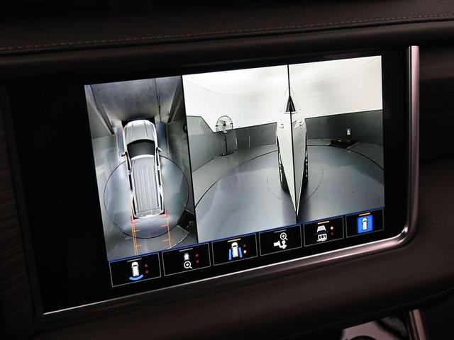 Photo of 2022 White Frost Tri-Coat GMC Yukon XL