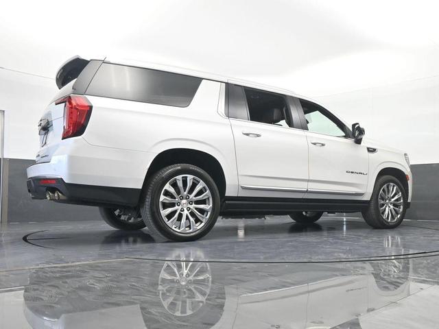 Photo of 2022 White Frost Tri-Coat GMC Yukon XL