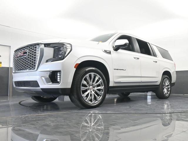 Photo of 2022 White Frost Tri-Coat GMC Yukon XL