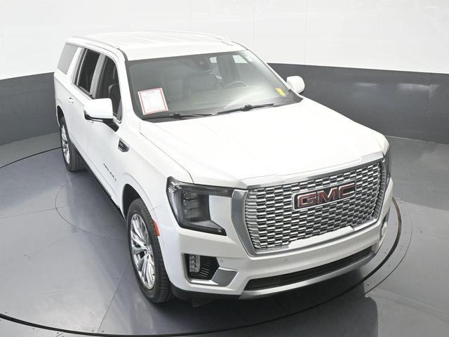 Photo of 2022 White Frost Tri-Coat GMC Yukon XL