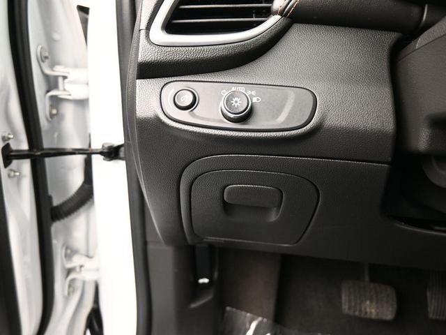 Photo of 2022 Summit White Chevrolet Trax