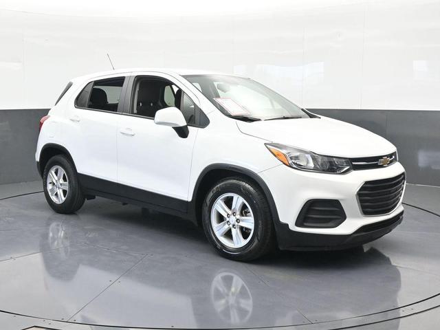 Photo of 2022 Summit White Chevrolet Trax